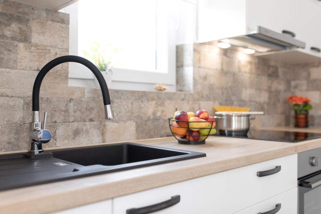 Apartman Jugo 푸나트 외부 사진